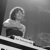 DJ D and DMC 2005